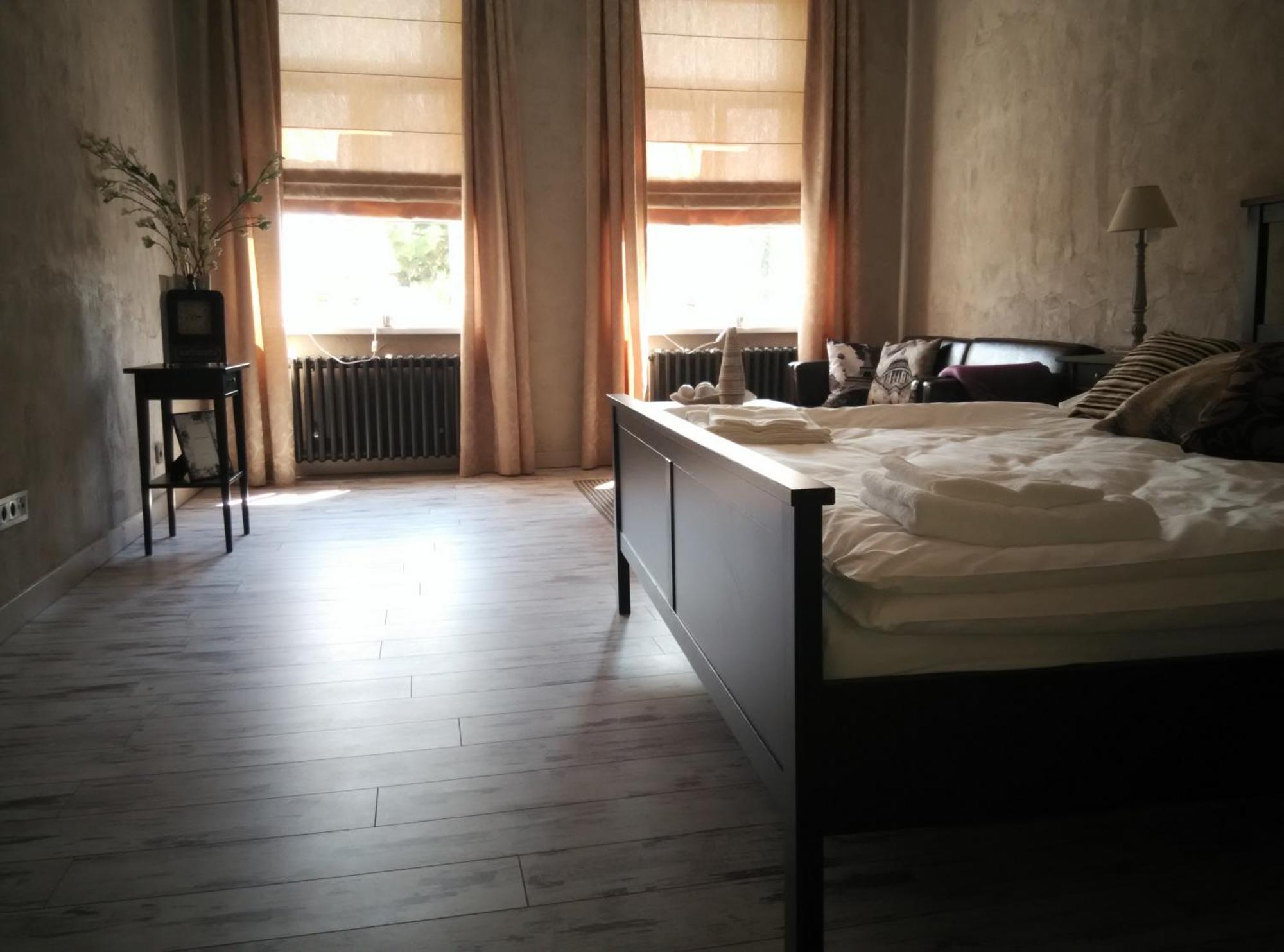 Apartments Rose Garden Дечин Экстерьер фото
