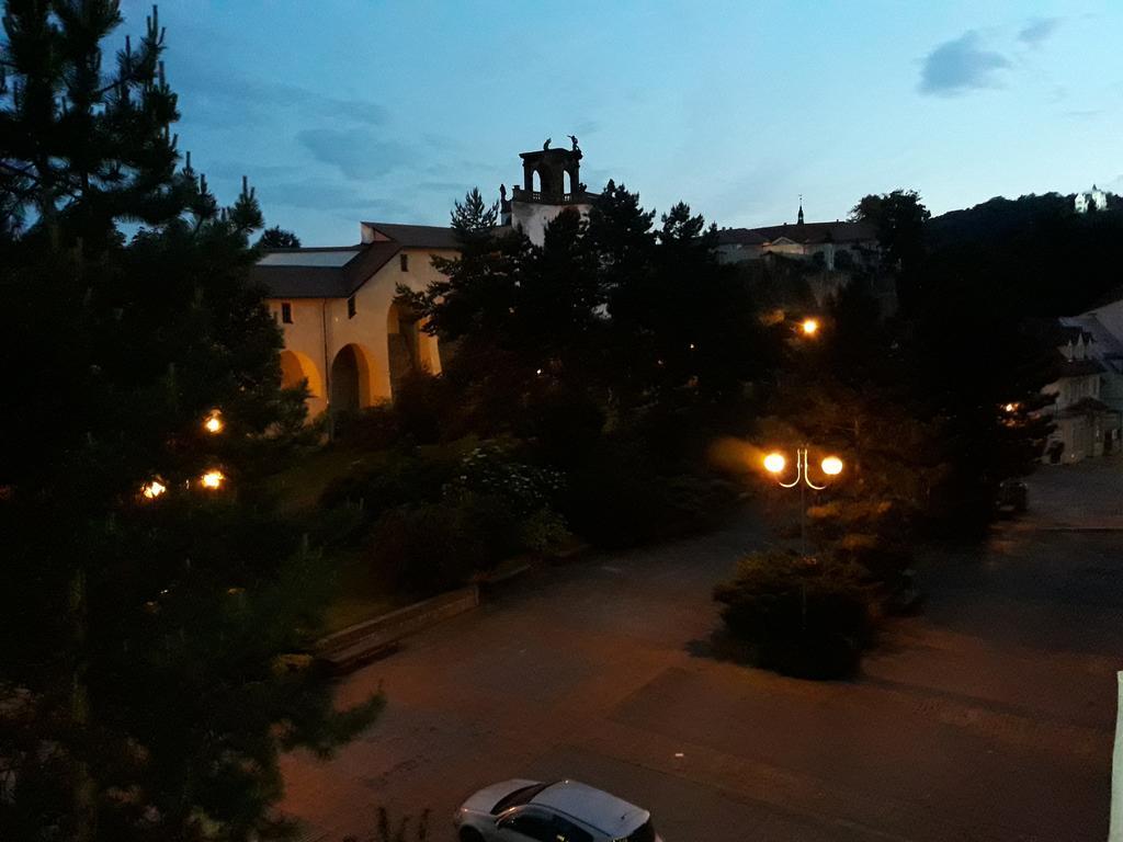 Apartments Rose Garden Дечин Экстерьер фото